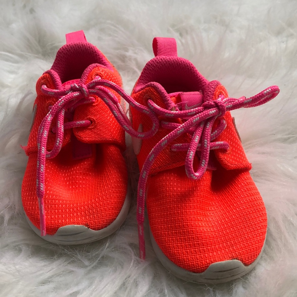 5C Nike sneakers - Picture 3 of 6